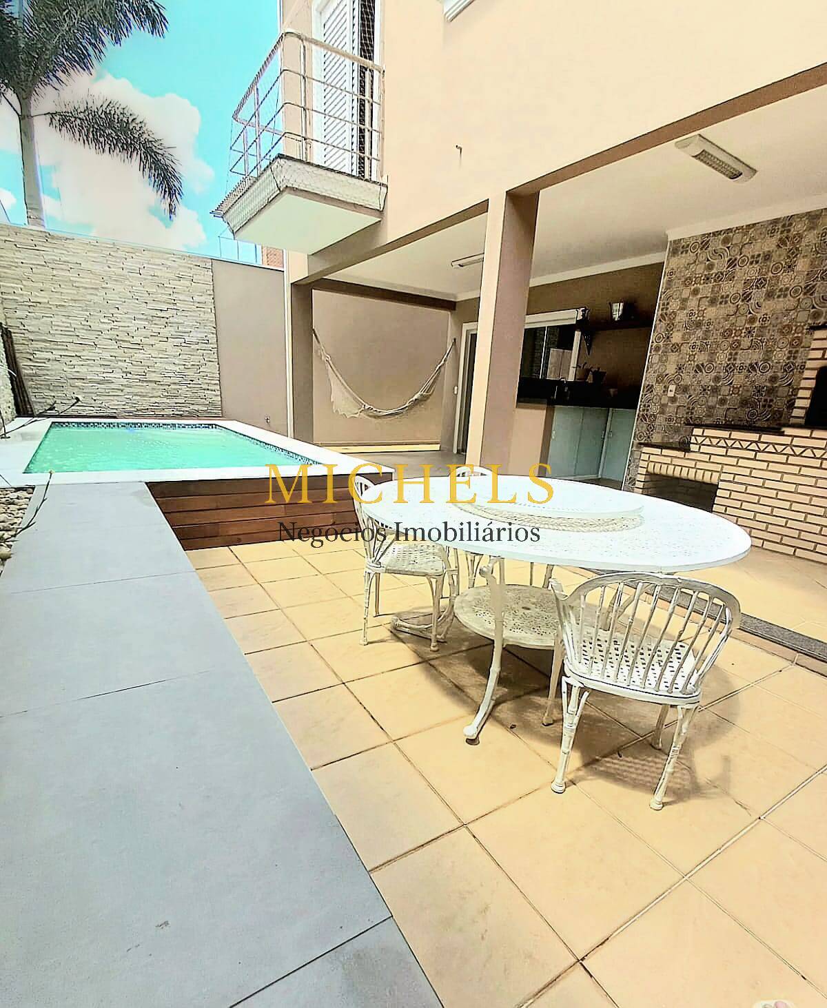 Casa, 3 quartos, 270 m² - Foto 1