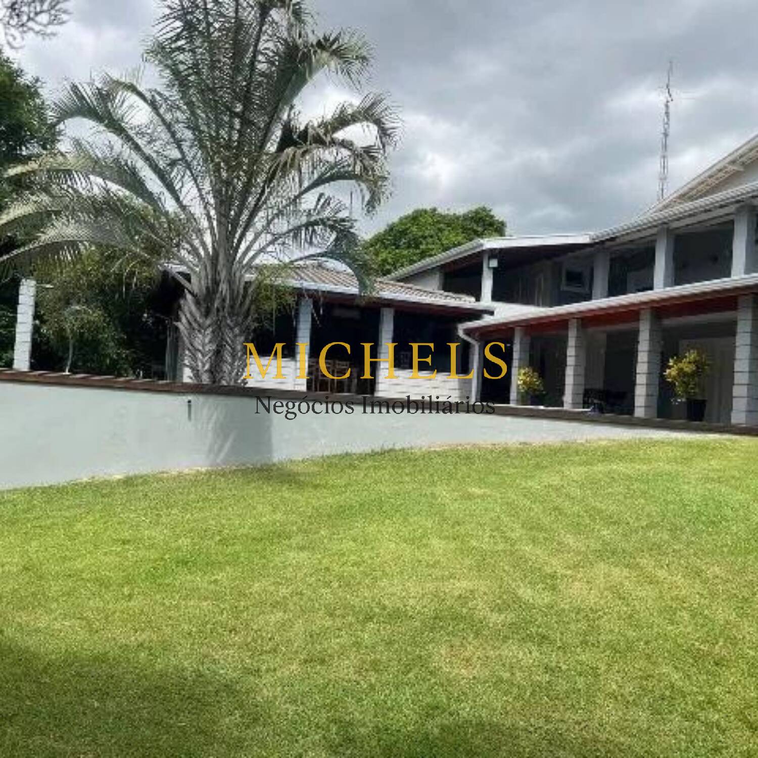 Chácara, 3 quartos, 2500 m² - Foto 1