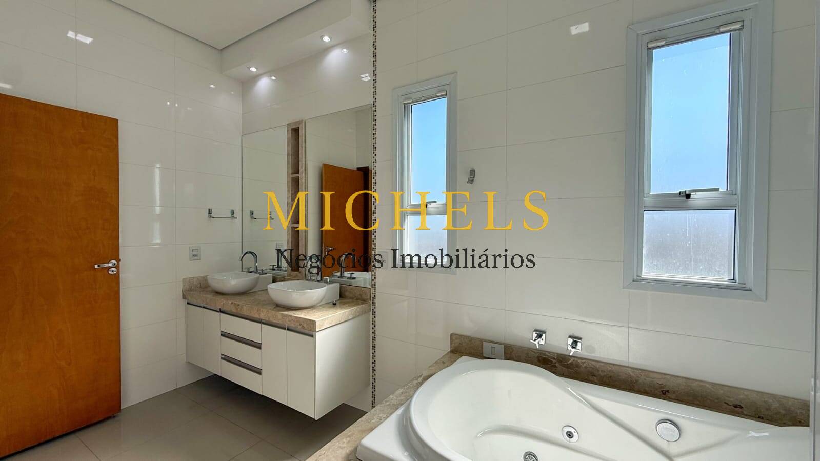 Casa, 4 quartos, 256 m² - Foto 2