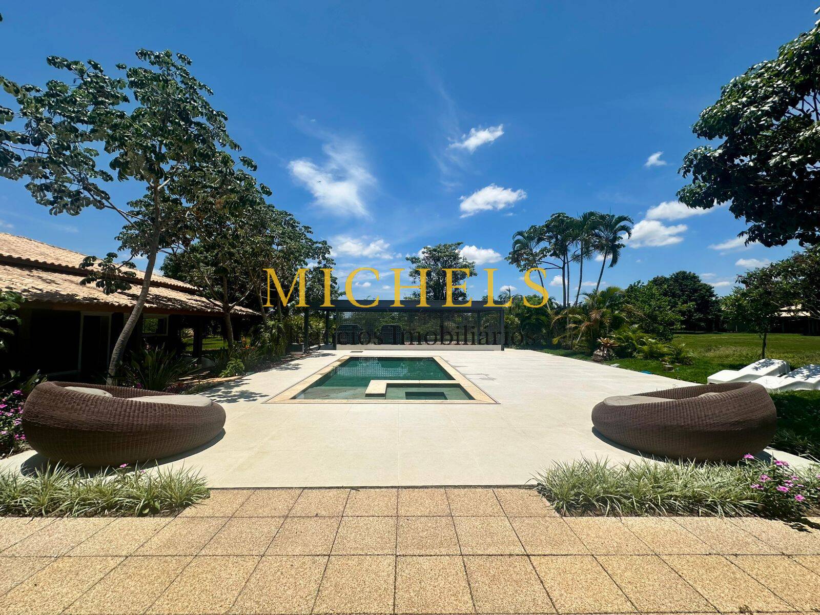 Sítio, 10 quartos, 1 hectares - Foto 2