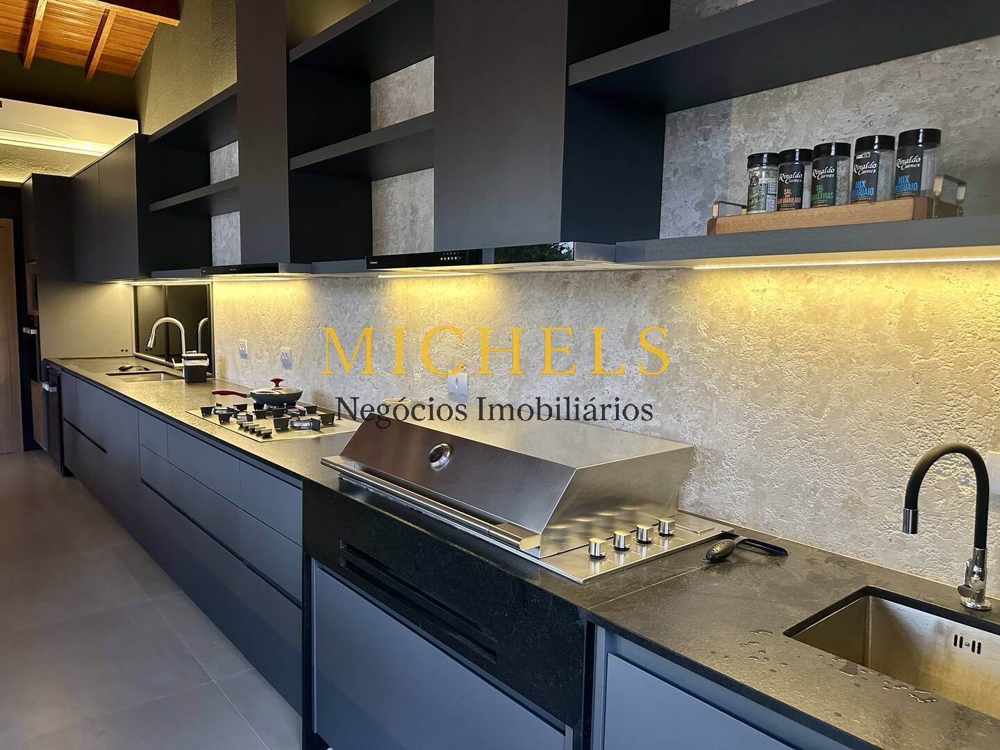 Sítio, 10 quartos, 1 hectares - Foto 17