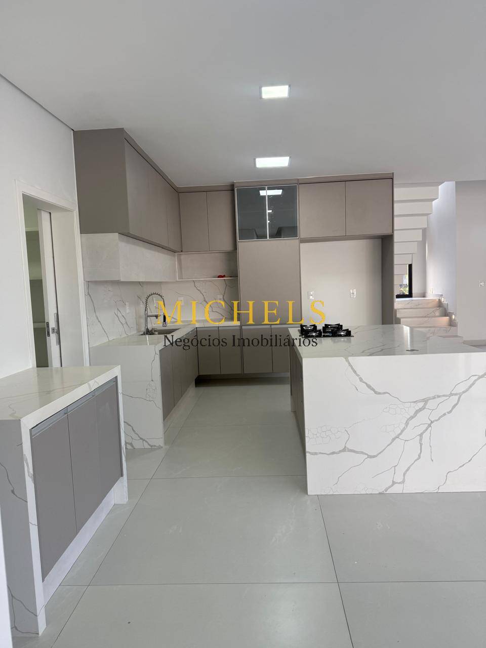 Casa, 3 quartos, 328 m² - Foto 5