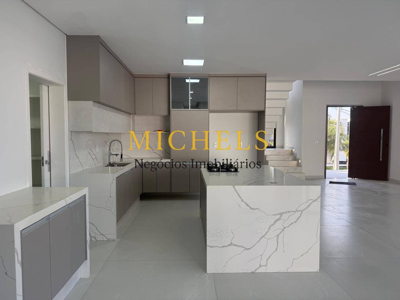 Casa, 3 quartos, 328 m² - Foto 9