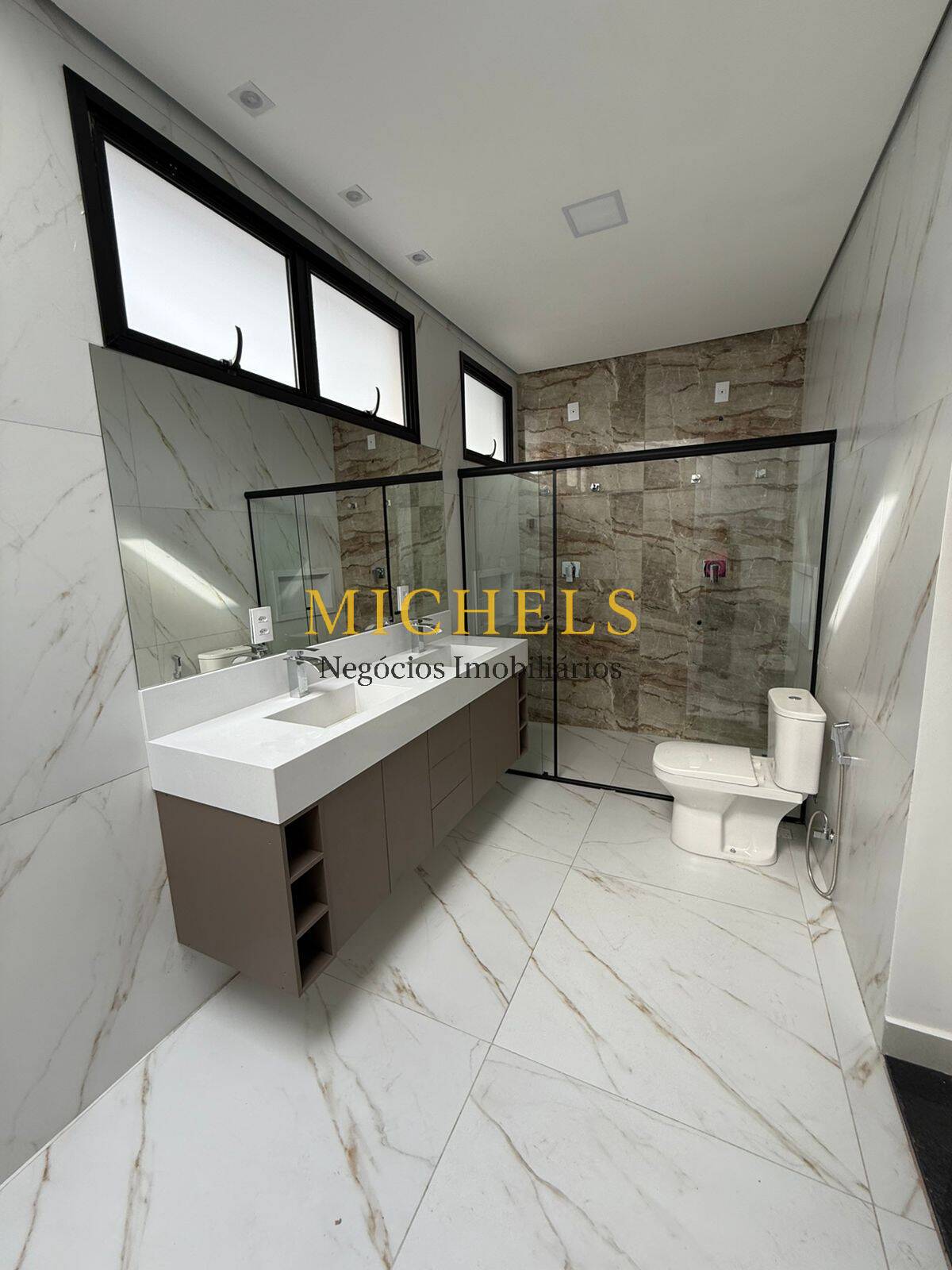 Casa, 3 quartos, 328 m² - Foto 25