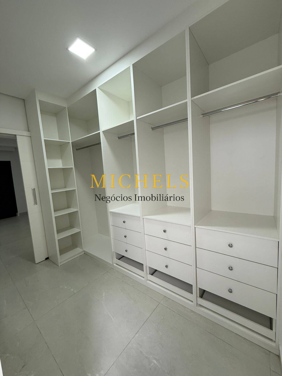 Casa, 3 quartos, 328 m² - Foto 26