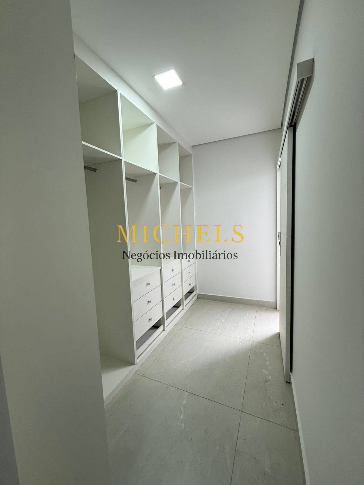 Casa, 3 quartos, 328 m² - Foto 29