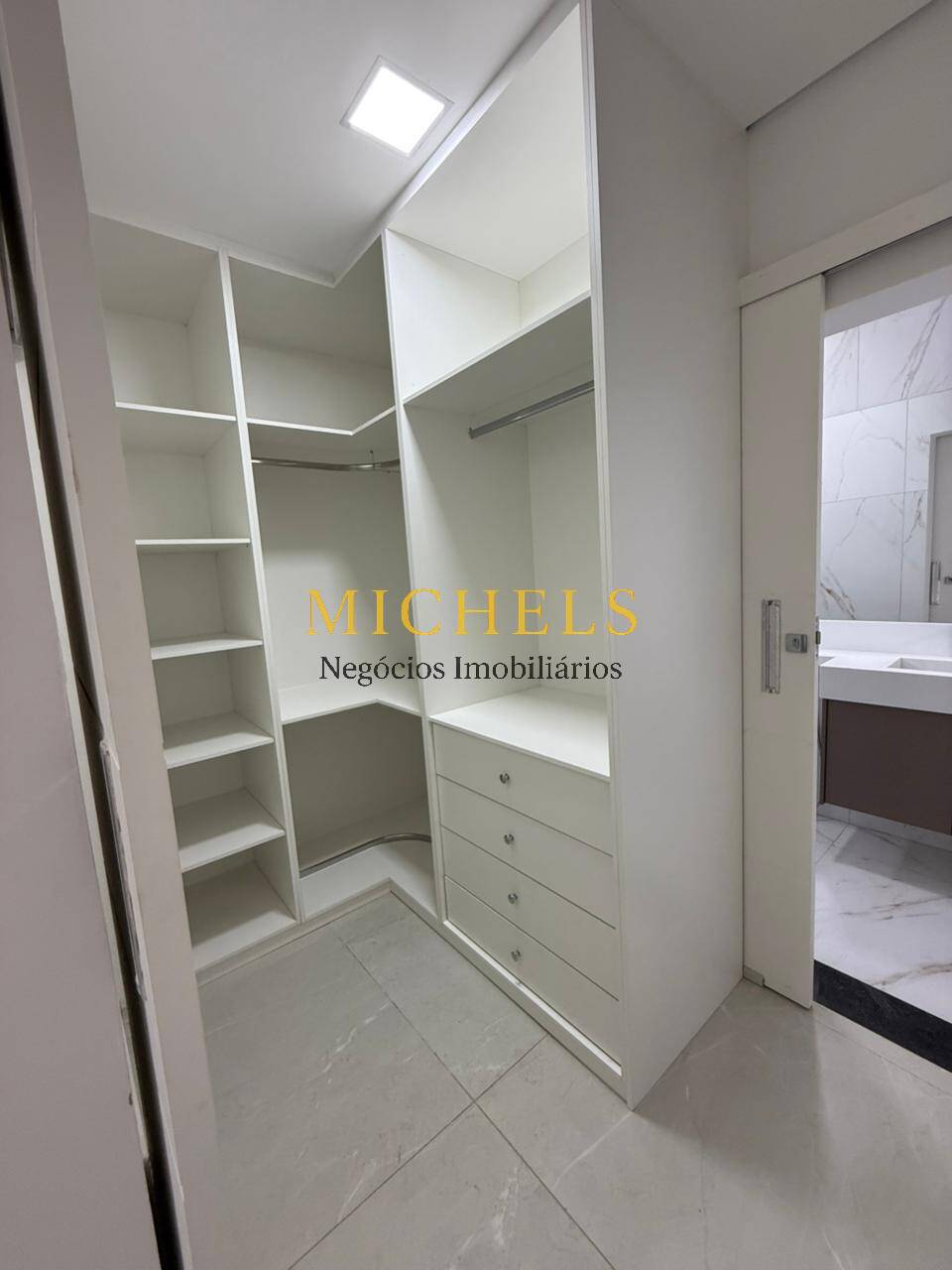 Casa, 3 quartos, 328 m² - Foto 38