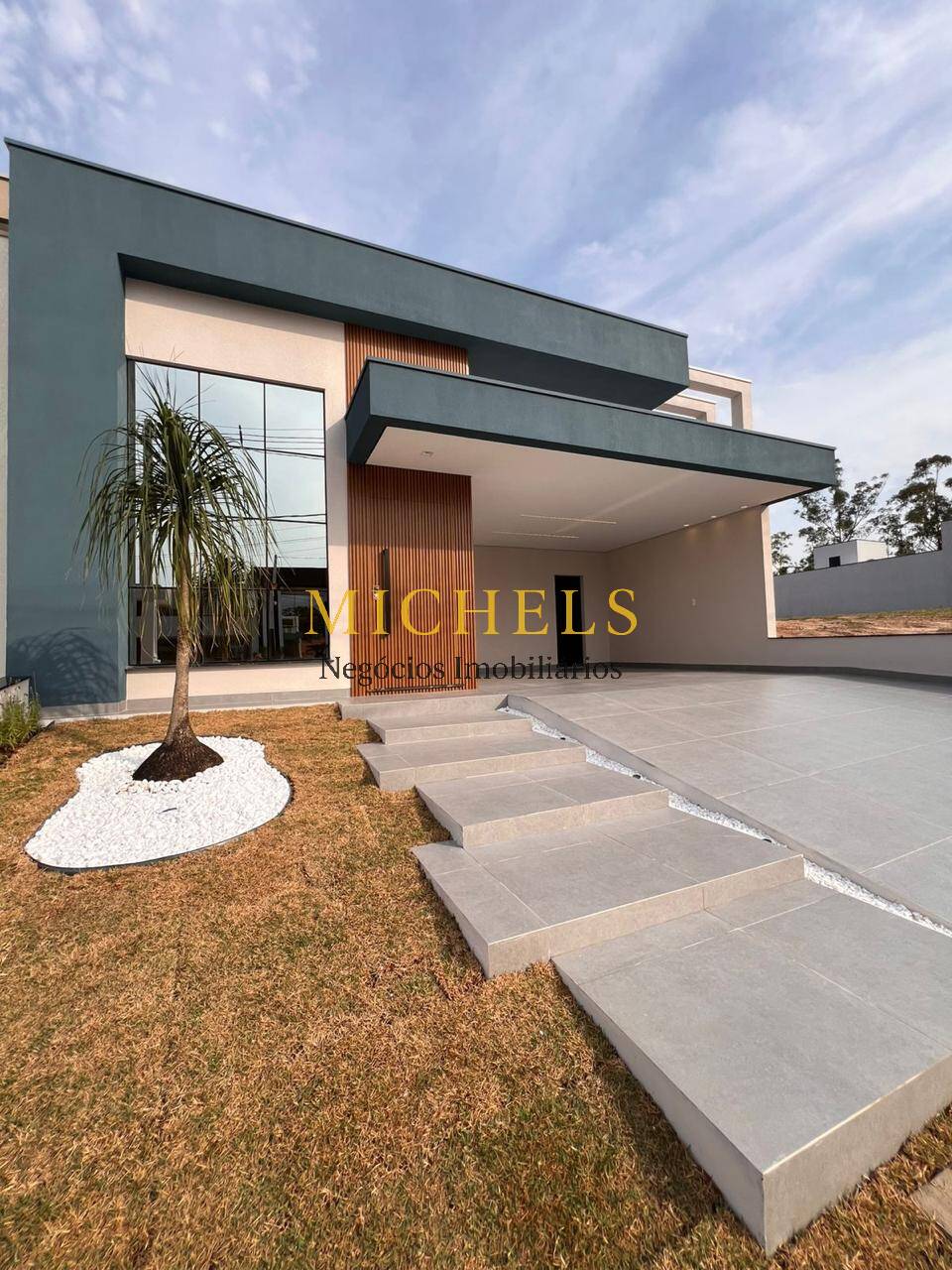 Casa, 3 quartos, 202 m² - Foto 1