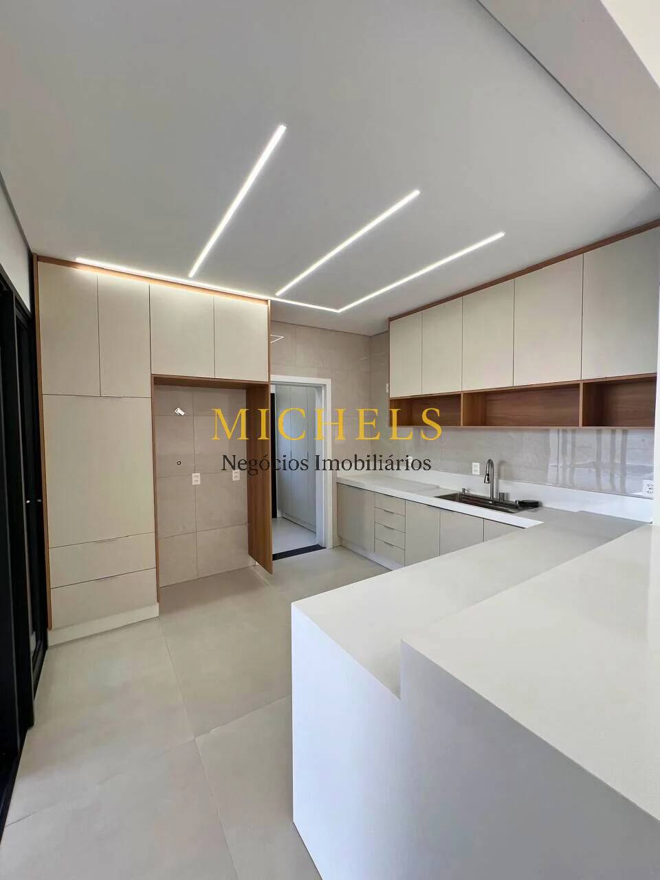 Casa, 3 quartos, 189 m² - Foto 3