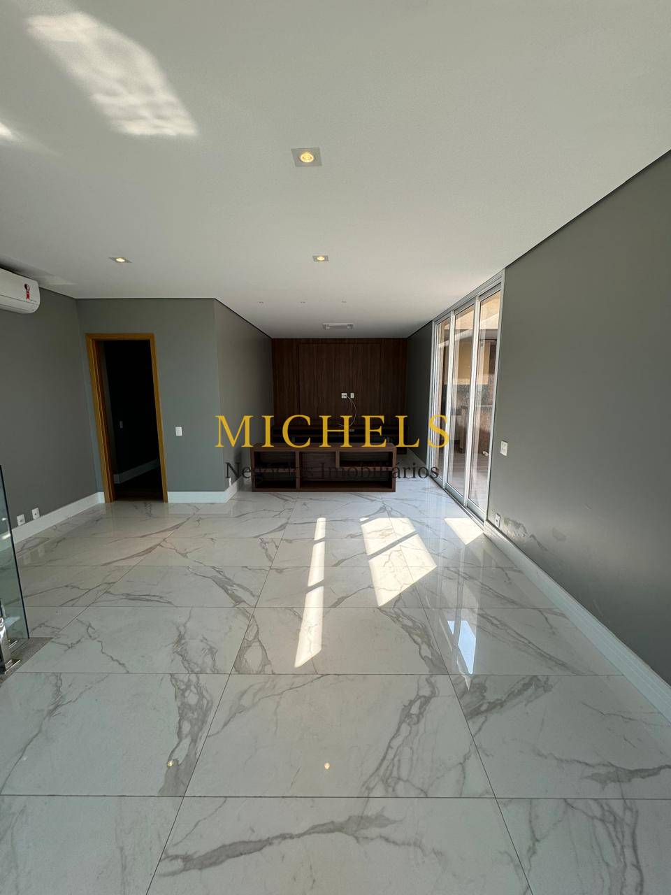 Apartamento, 3 quartos, 287 m² - Foto 2