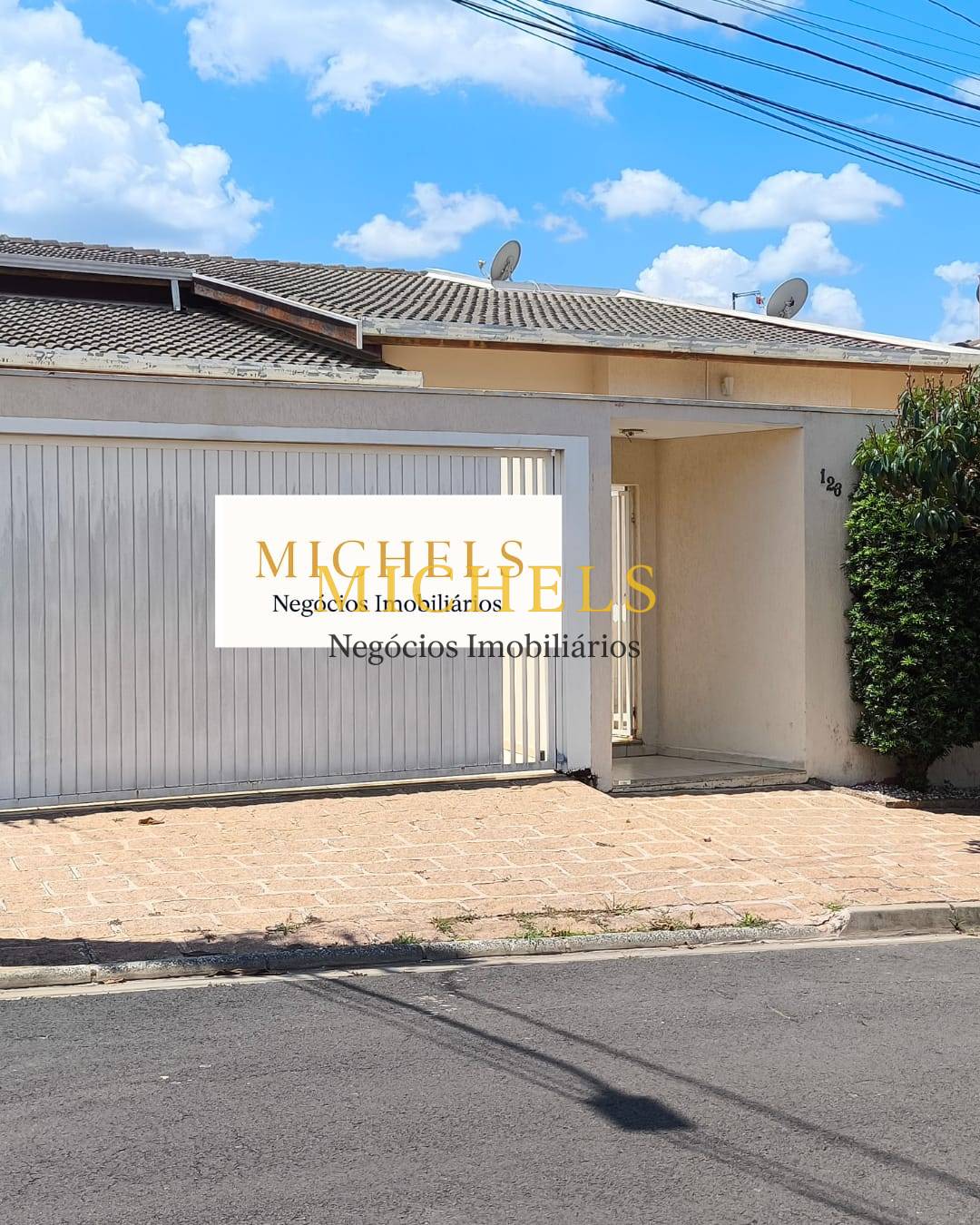 Casa, 3 quartos, 219 m² - Foto 2