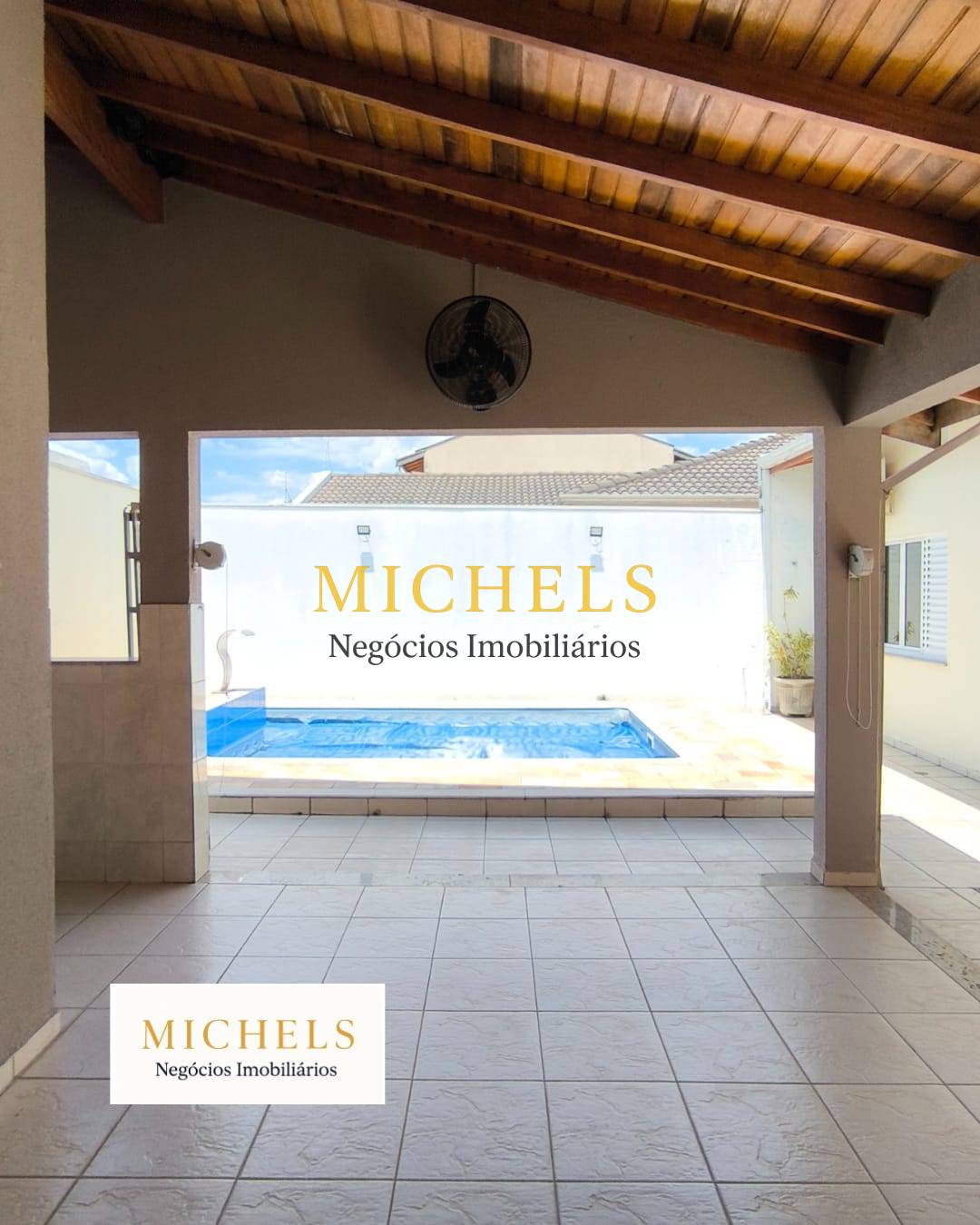 Casa, 3 quartos, 219 m² - Foto 1