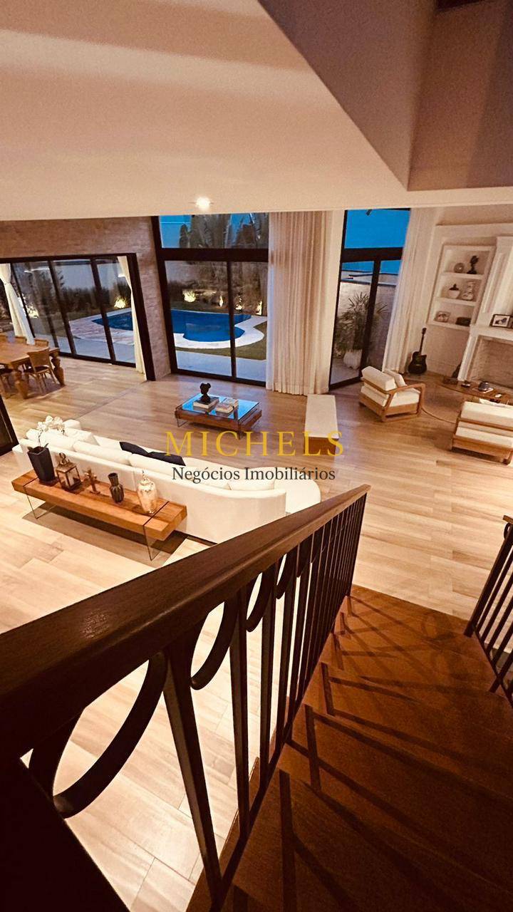 Casa, 3 quartos, 326 m² - Foto 8