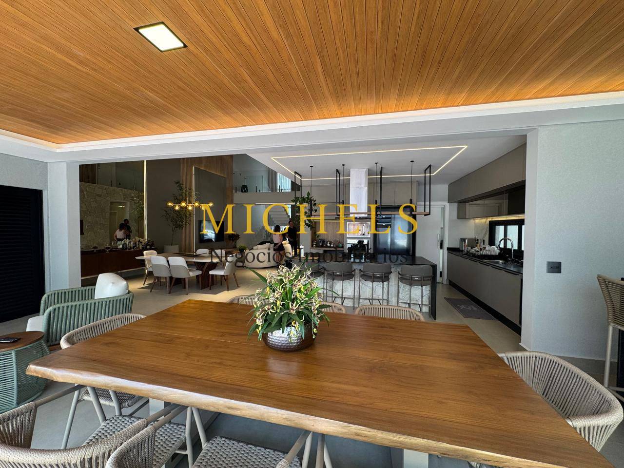 Casa, 4 quartos, 360 m² - Foto 19