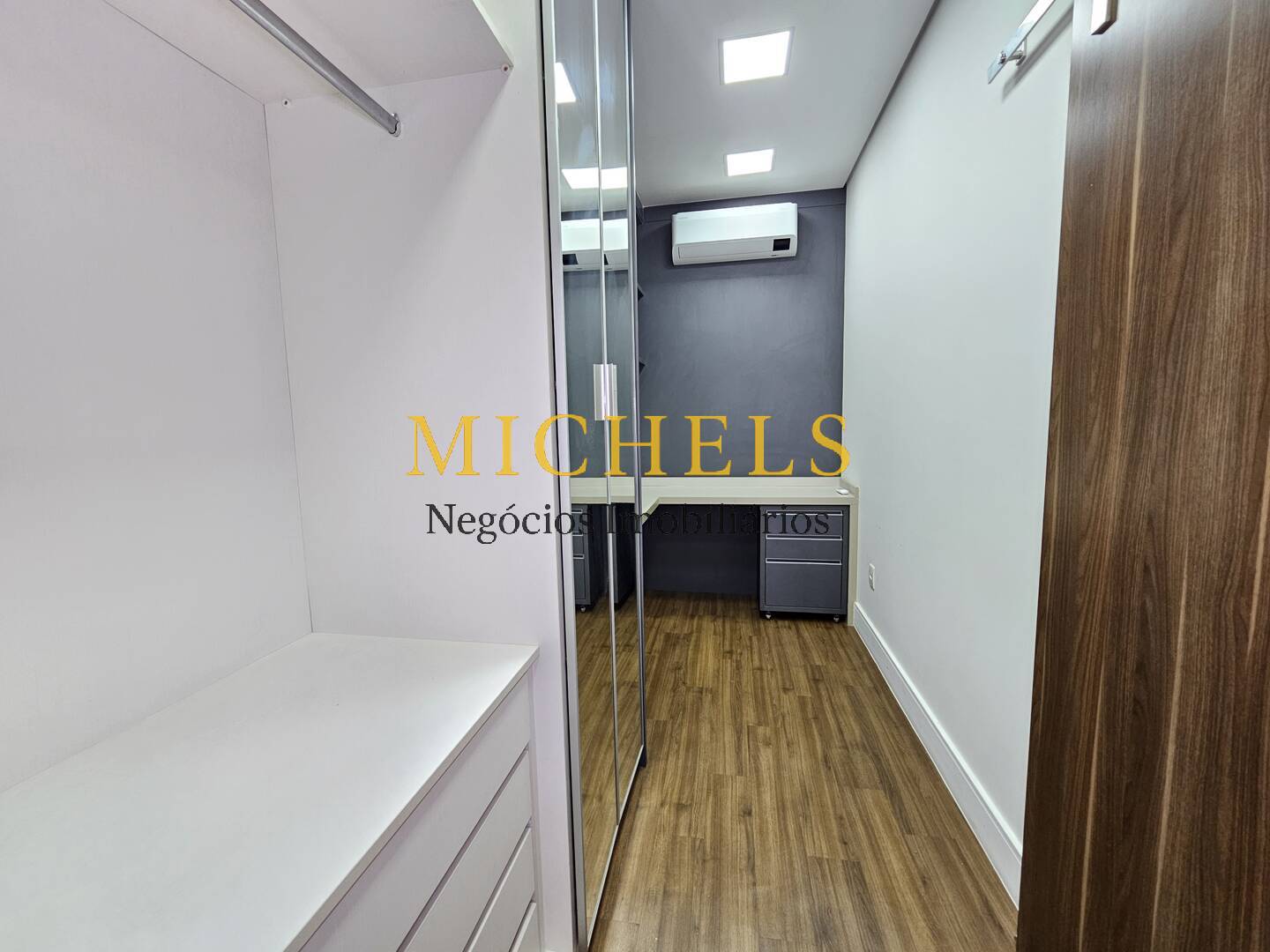 Casa, 4 quartos, 268 m² - Foto 38