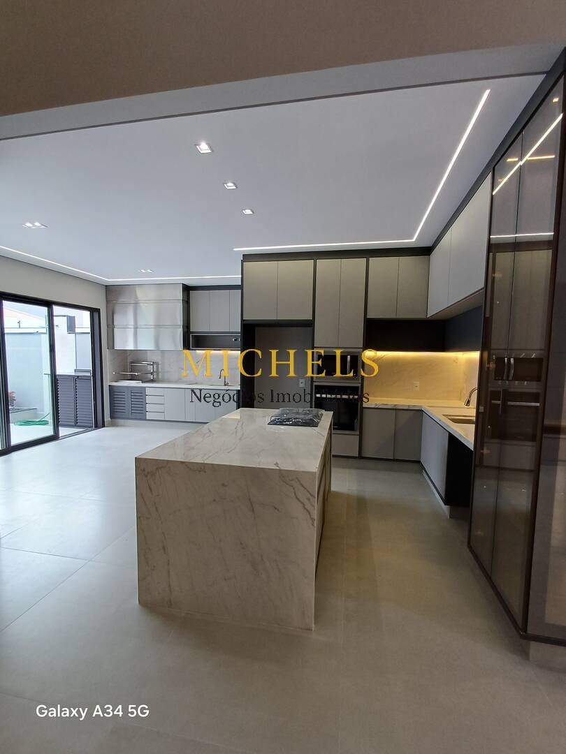 Casa, 3 quartos, 235 m² - Foto 7