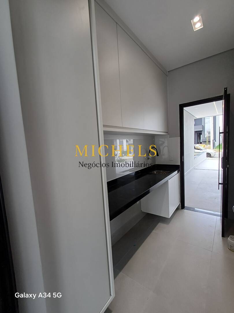 Casa, 3 quartos, 235 m² - Foto 15