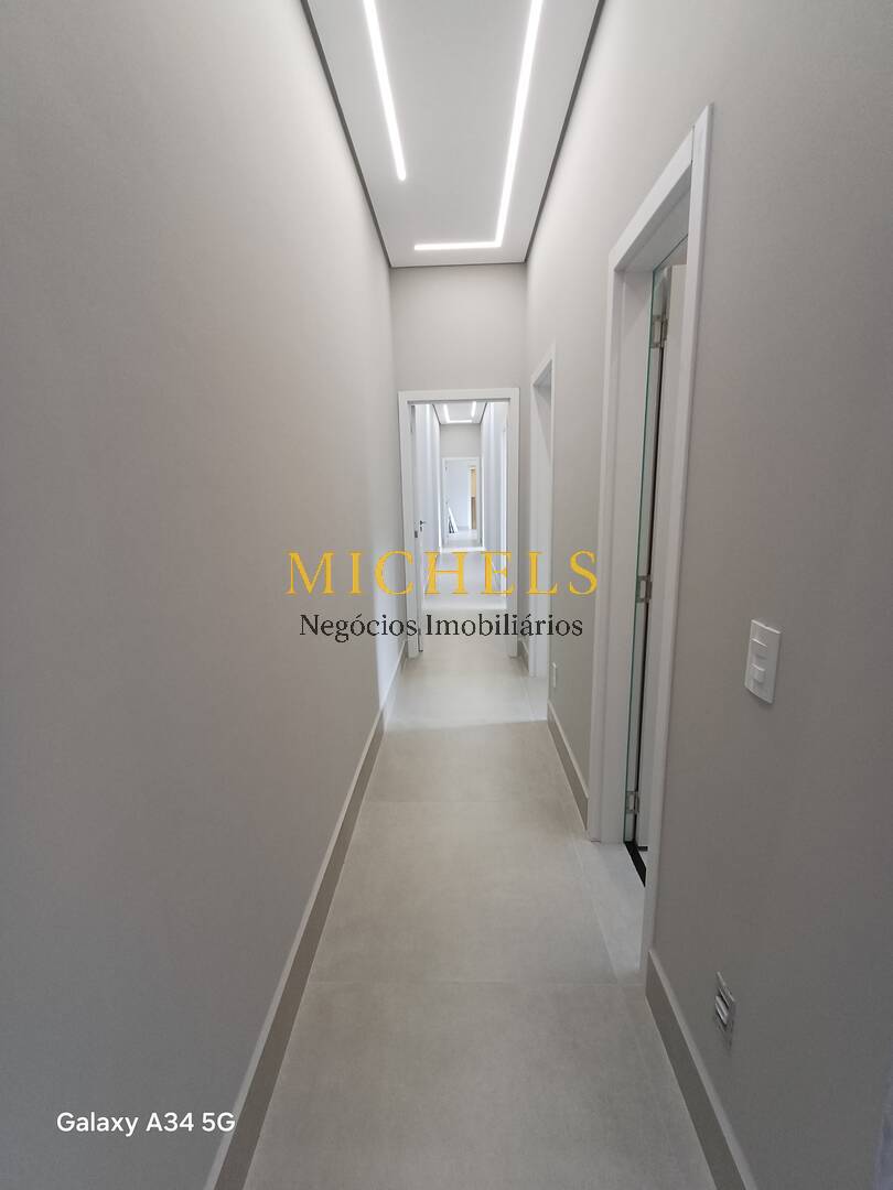 Casa, 3 quartos, 235 m² - Foto 22