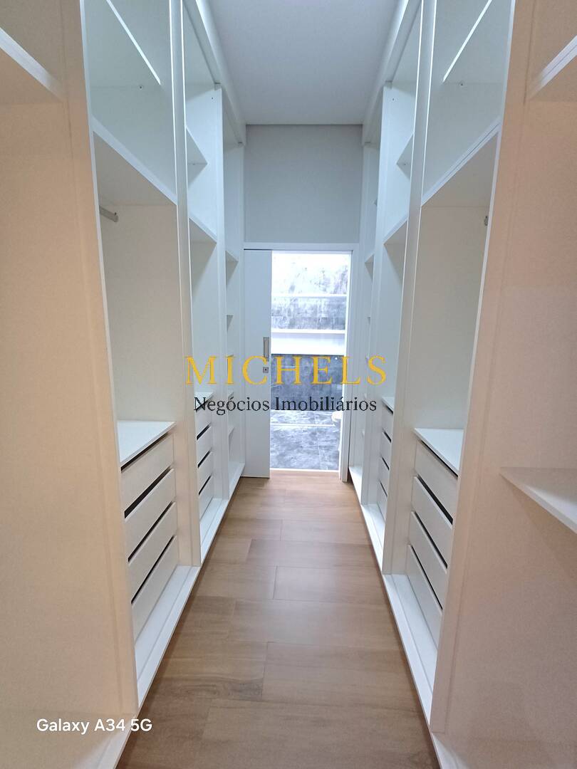 Casa, 3 quartos, 195 m² - Foto 9