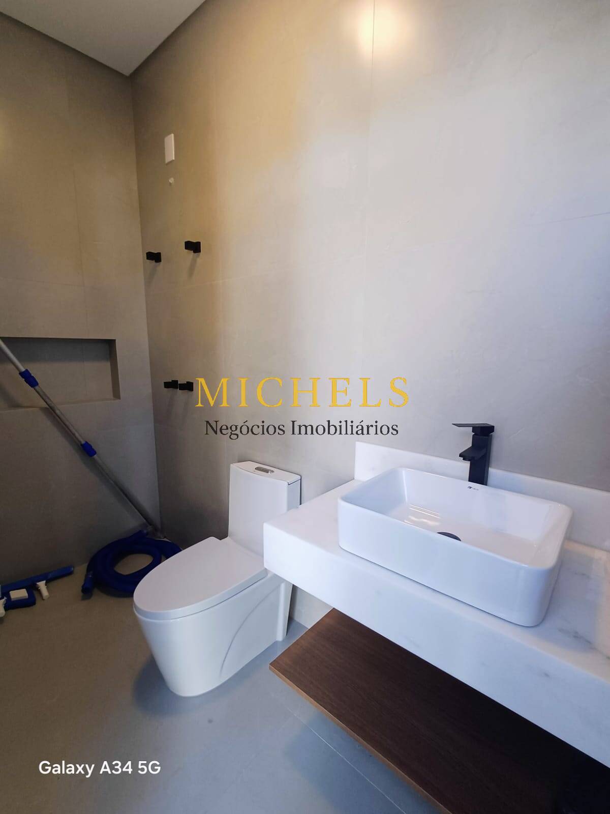 Casa, 3 quartos, 217 m² - Foto 38