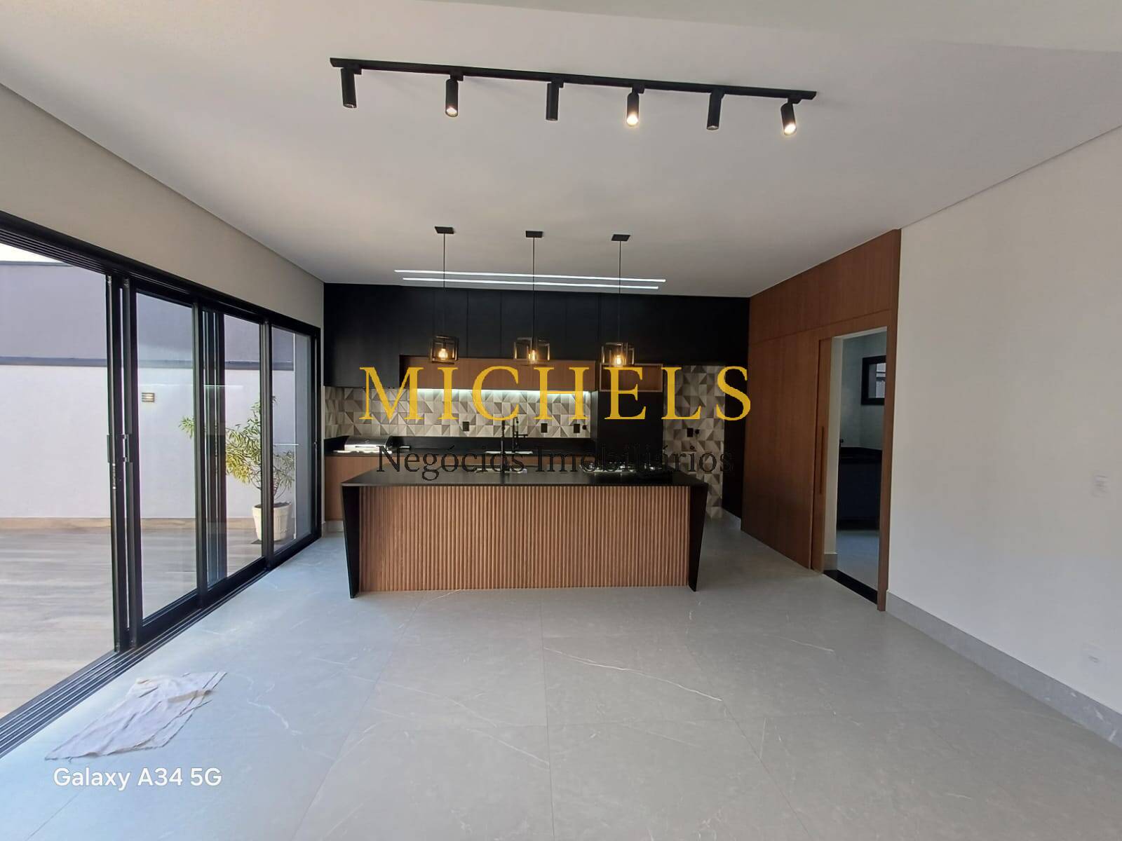Casa, 3 quartos, 217 m² - Foto 15