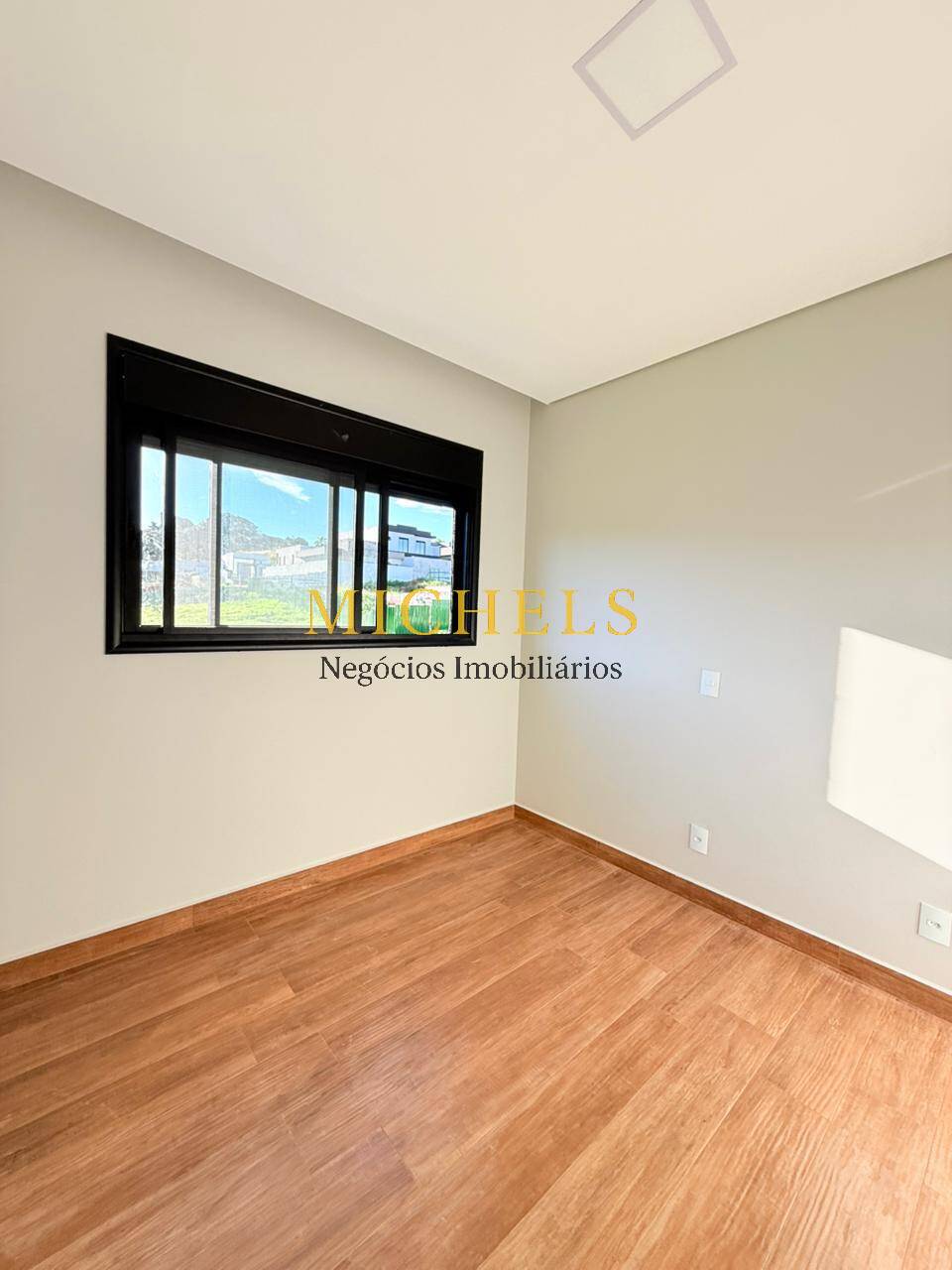 Casa, 3 quartos, 327 m² - Foto 25